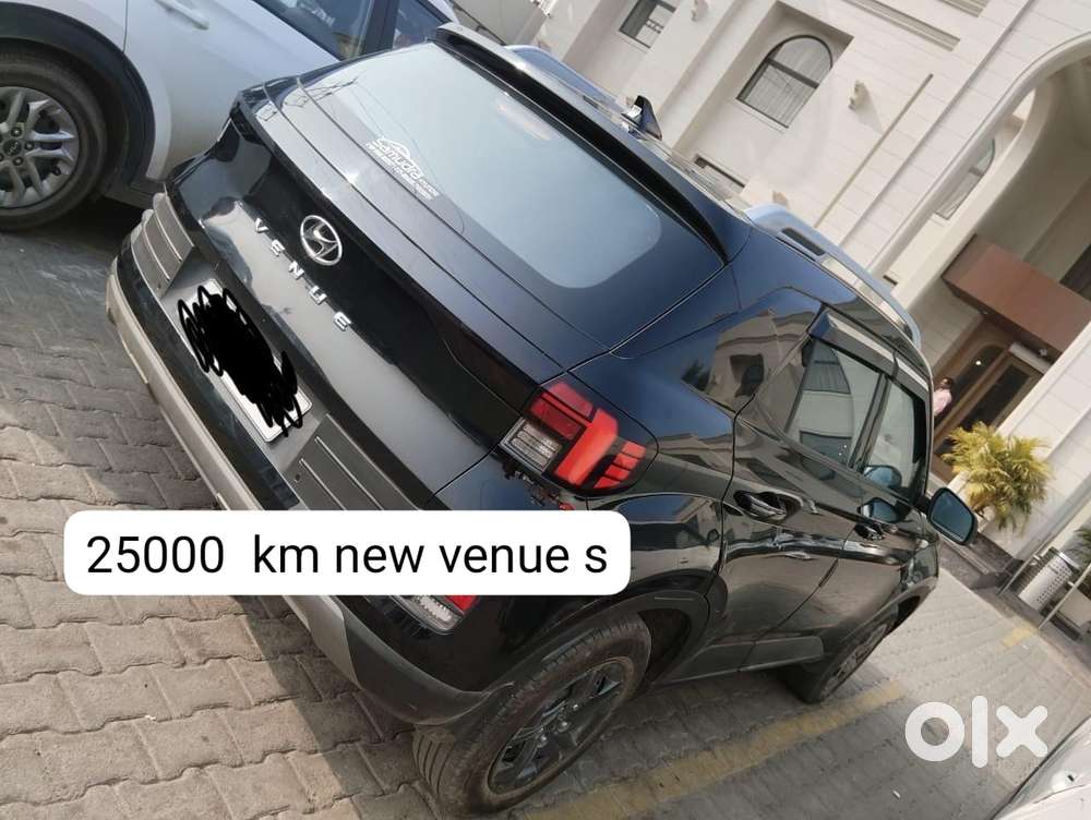 Hyundai Venue S Turbo, 2023, Petrol