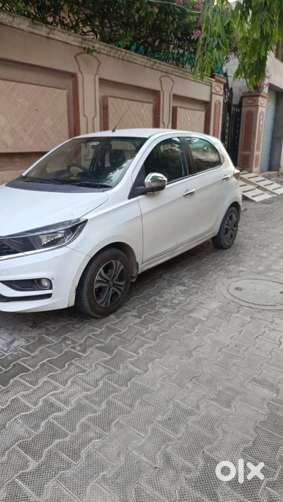 Tata Tiago Petrol Automatic