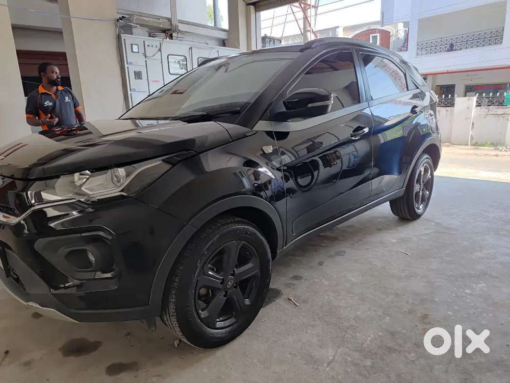 2021 Tata Nexon Dark Edition (top Variant) - Petrol Amt