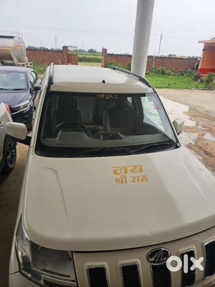 Mahindra Tuv 300 2015 Diesel Well Maintained