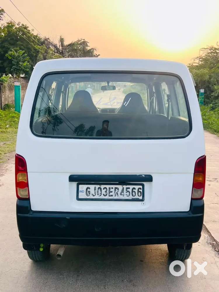 Maruti Suzuki Eeco 5 Str 2013
