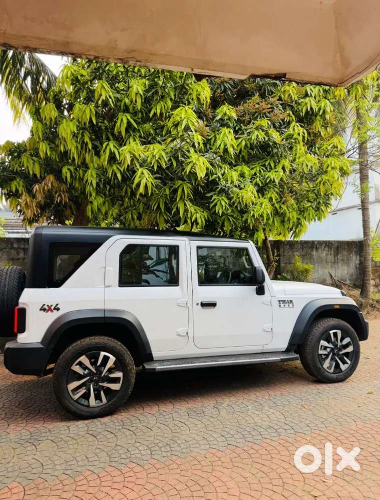 Mahindra Thar Roxx 2025 Diesel 2200 Km Driven