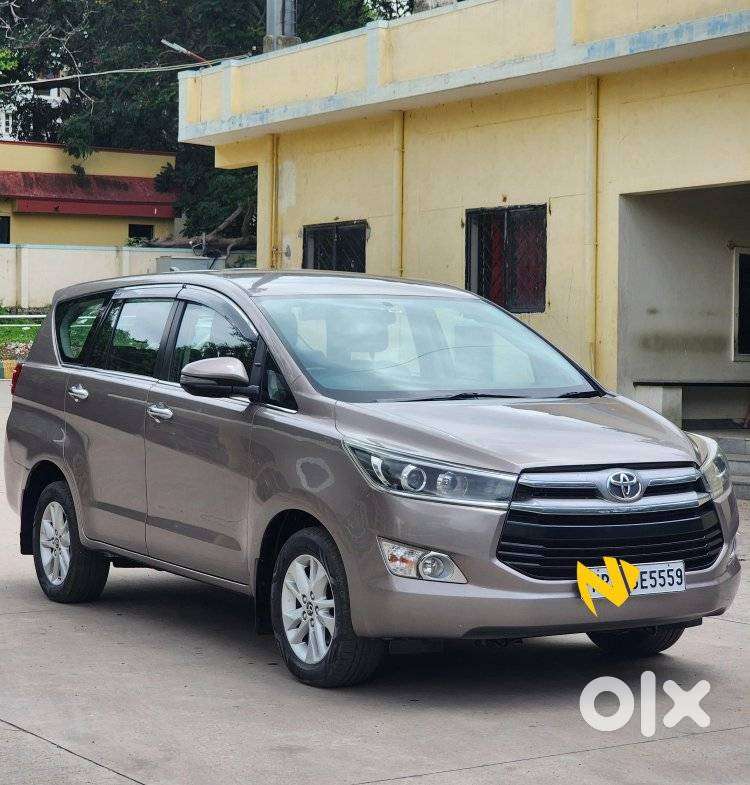 Toyota Innova Crysta 2.4 V 7 Str, 2017, Diesel
