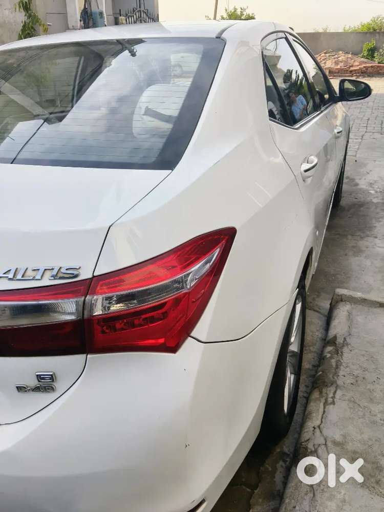 Toyota Corolla Altis 2014 Diesel 150000 Km Driven