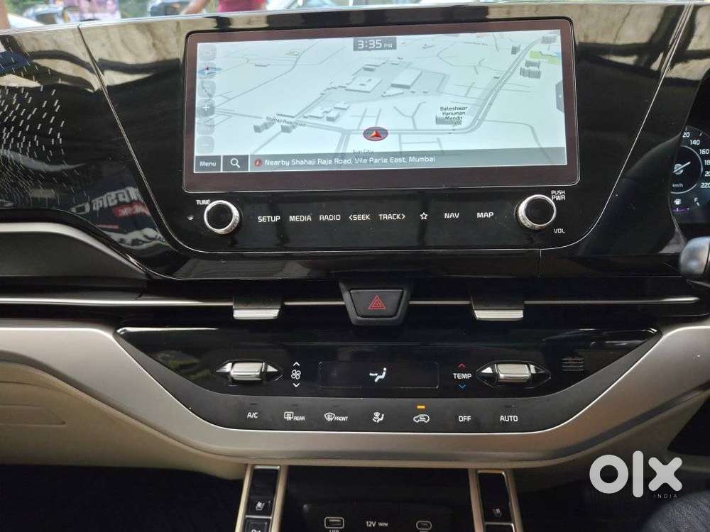 Kia Carens 1.5 Luxury Plus Turbo Dct 7 Str, 2024, Petrol