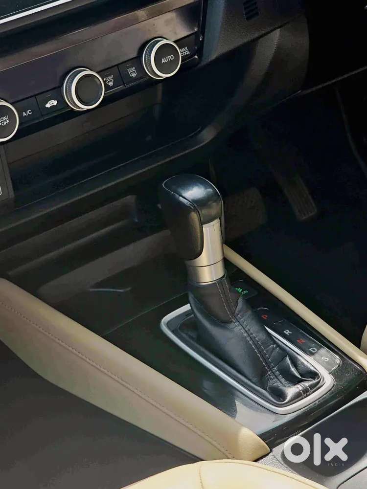 Honda City 2023 Zx Cvt
