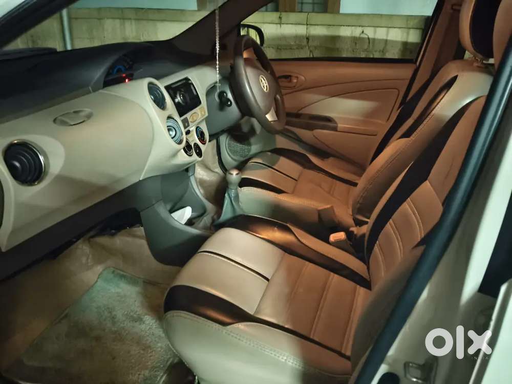 Toyota Etios Liva 2015