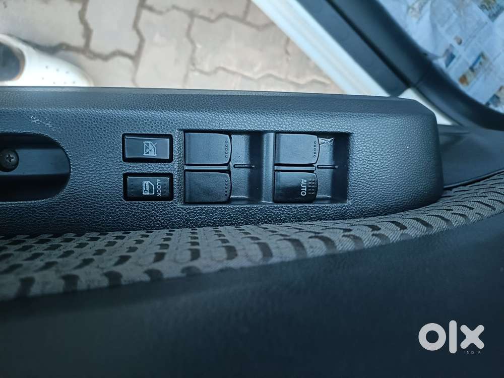 Maruti Suzuki Ritz Vxi, 2014, Petrol