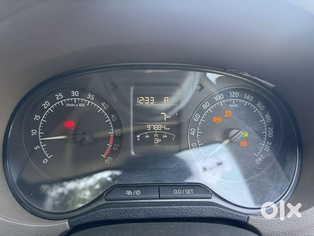 Skoda Rapid 1.6 Elegance Tdi At, 2015, Diesel