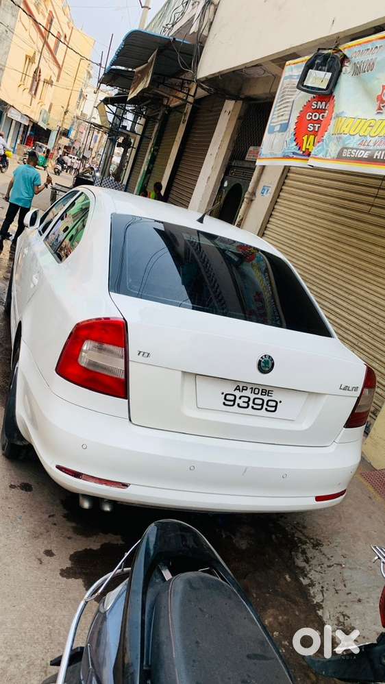 Skoda Laura