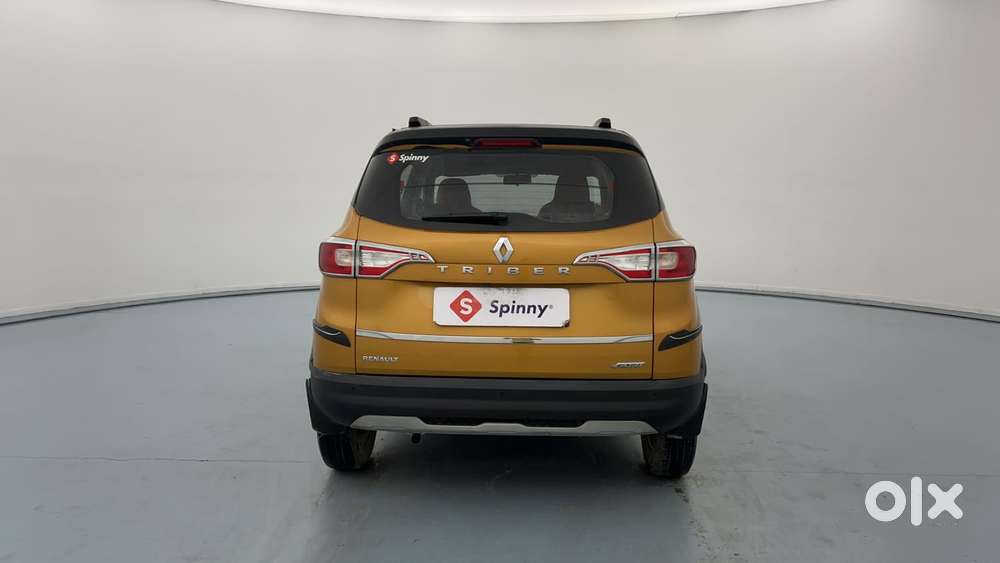 Renault Triber Rxz, 2022, Petrol