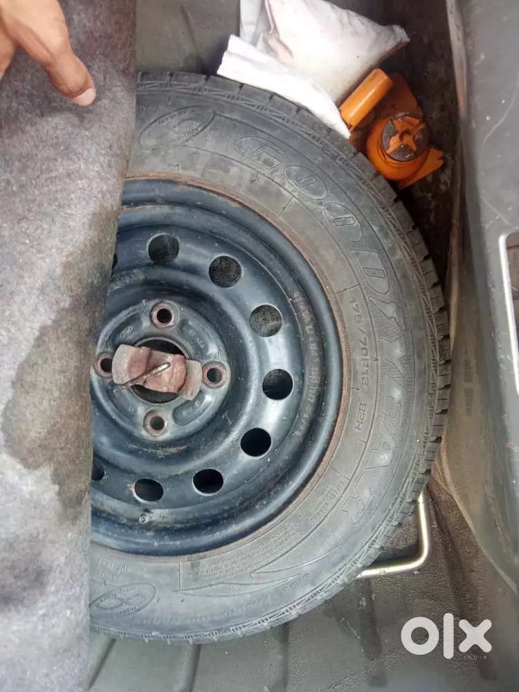 Ford Ikon 1.3 Clxi 2004 Variant
