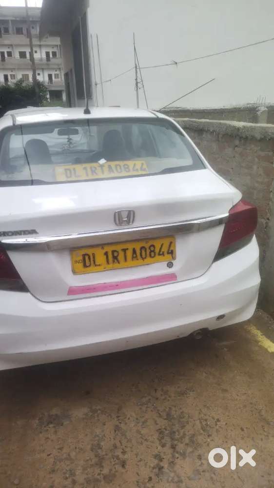 Mahindra Marazzo Diesel 2019 Aur Honda Amaze 2015 Rate 160000 He Iska