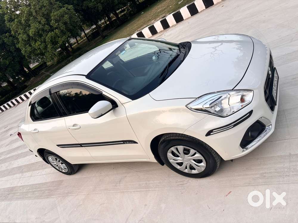 Maruti Suzuki Dzire Vxi Ags, 2022, Petrol