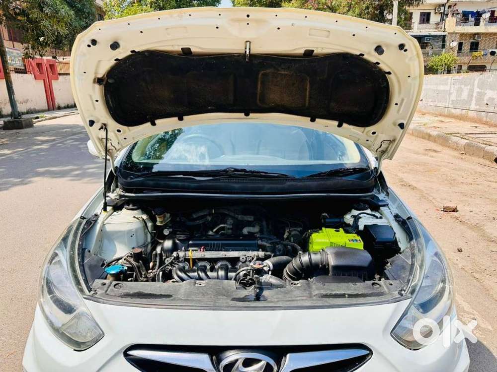 Hyundai Verna Vtvt 1.6 Sx, 2012, Petrol