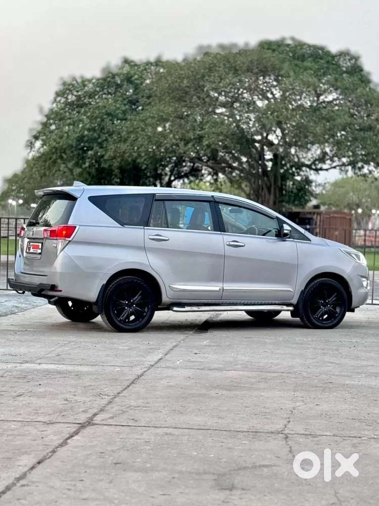 Toyota Innova Crysta 2.8 Gx At 7 Str, 2016, Diesel