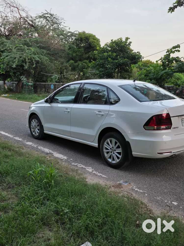 Volkswagen Vento 1.2 Tsi Highline Plus At, 2017, Petrol