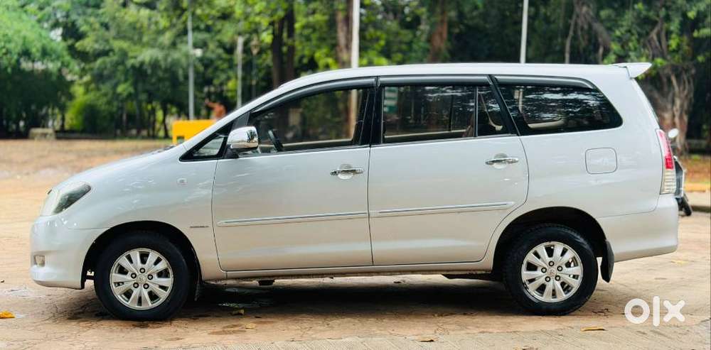 Toyota Innova 2.5 V 7 Str, 2011, Diesel
