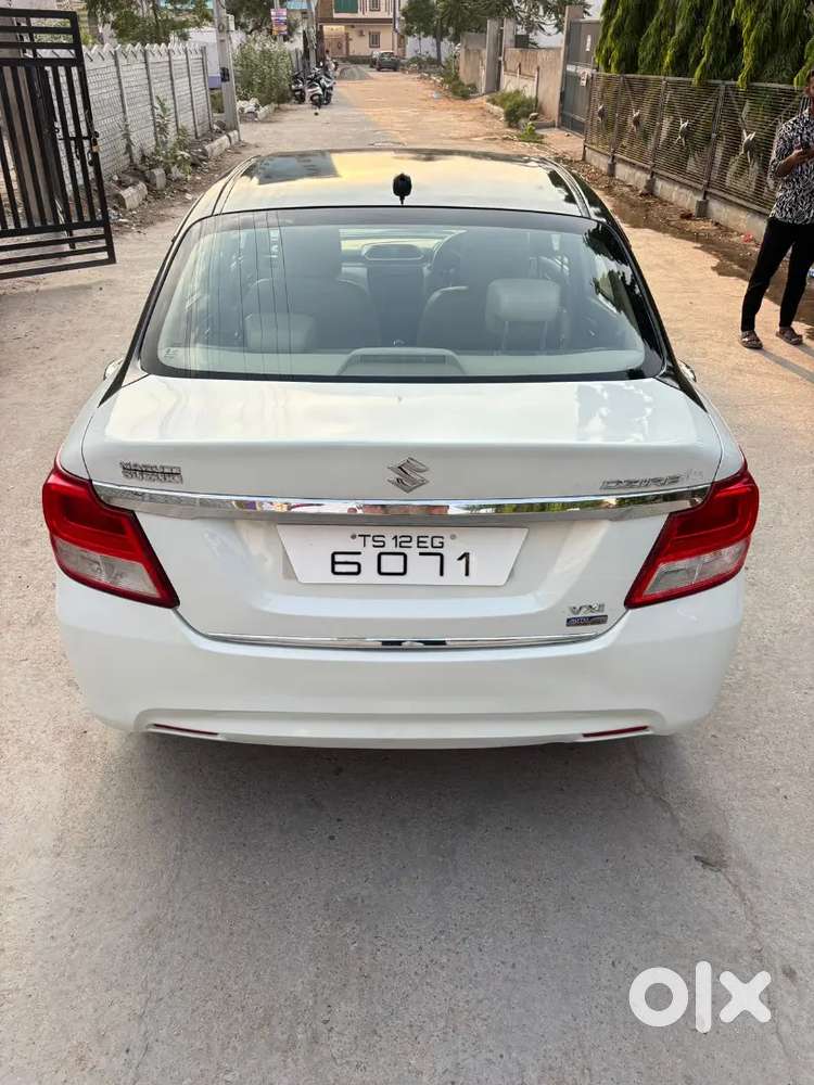 Maruti Suzuki Dzire 2017 Petrol Well Maintained