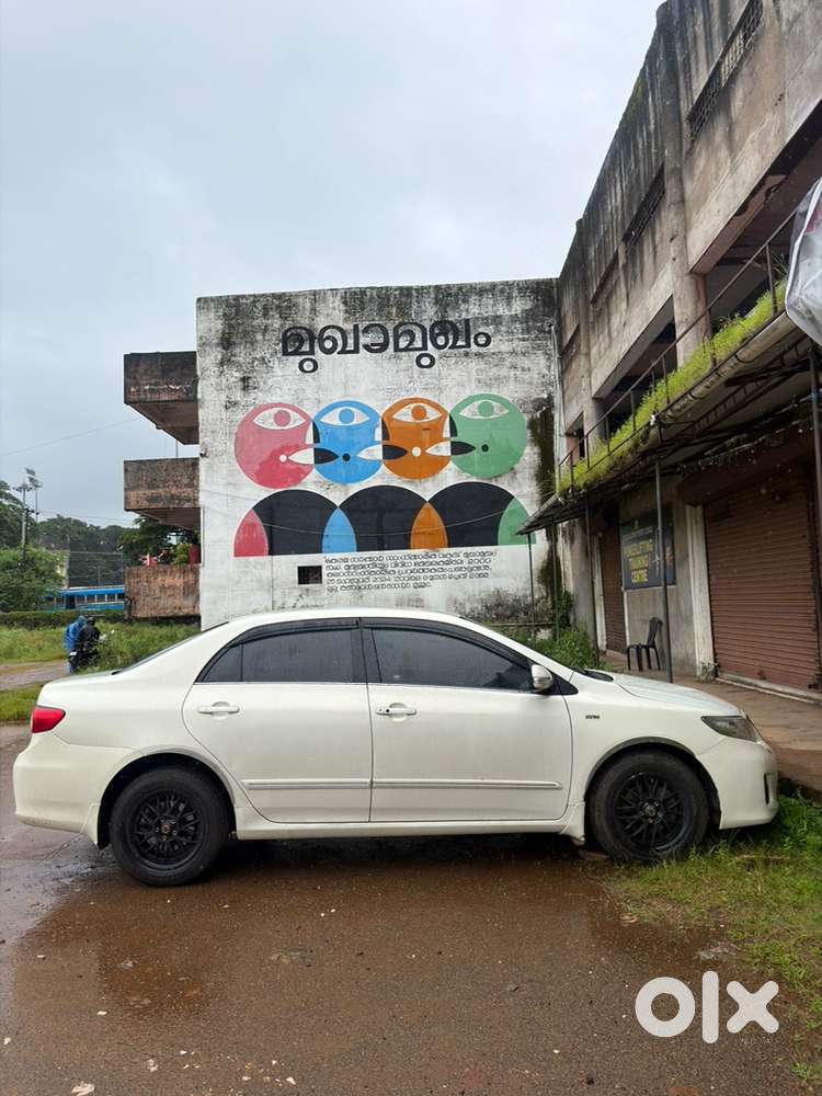2013 Toyota Corolla Altis