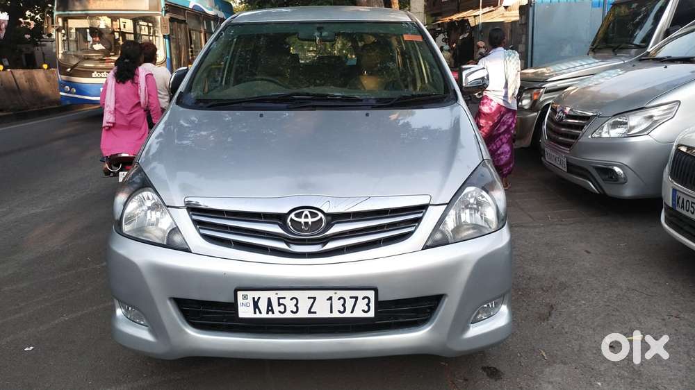 Toyota Innova 2.5 Vx 8 Str Bs-iii, 2011, Diesel