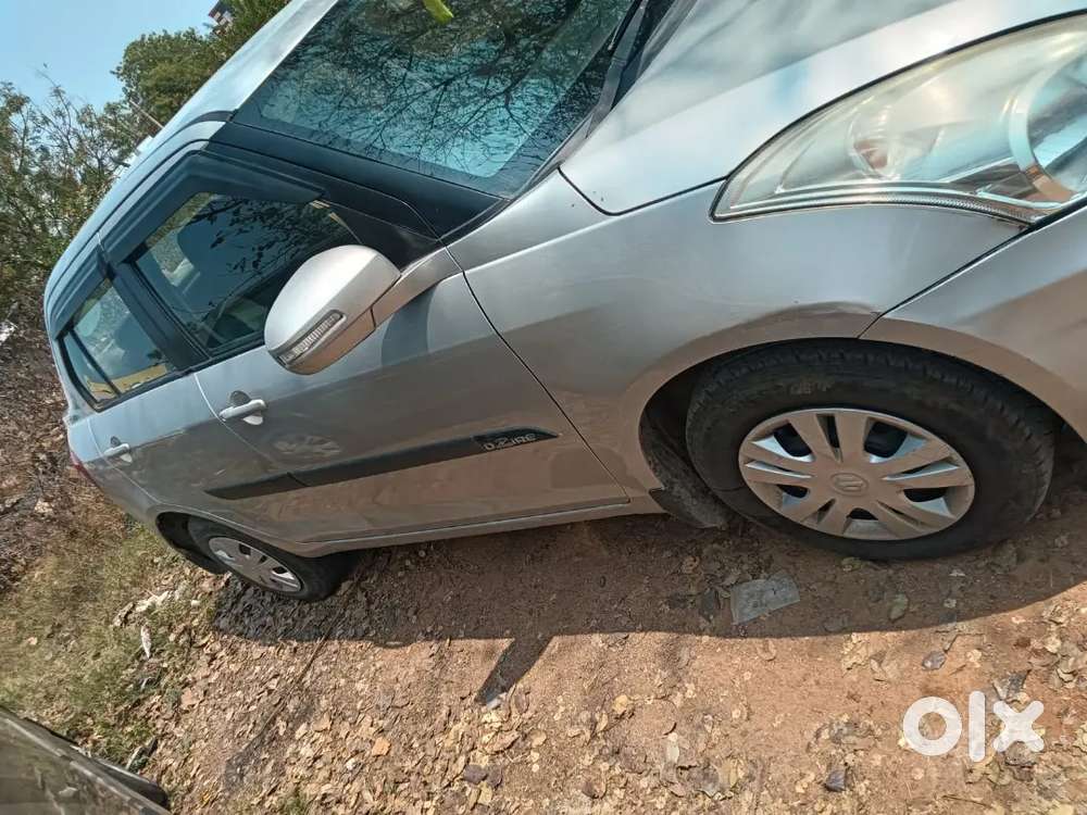 Maruti Suzuki Dzire 2013 Petrol 88424 Km Driven