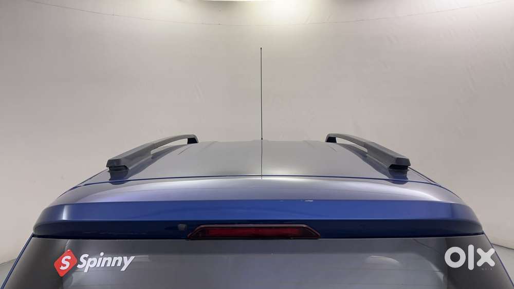 Renault Triber Rxz, 2023, Petrol