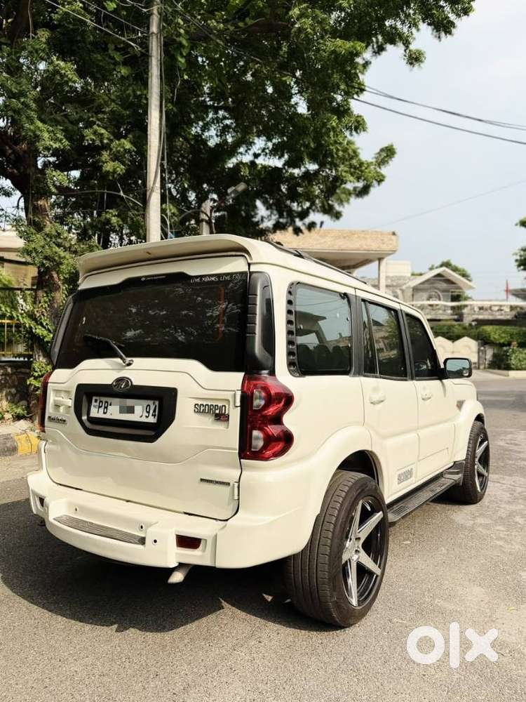 Mahindra Scorpio S10 7 Seater, 2017, Diesel