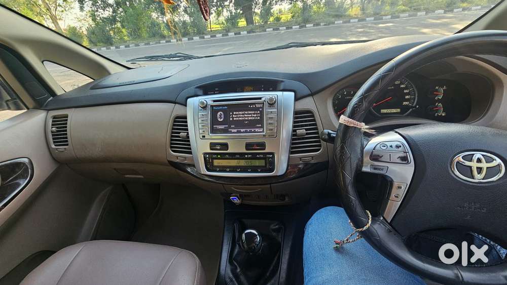 Toyota Innova 2.5 Vx 8 Str, 2015, Diesel