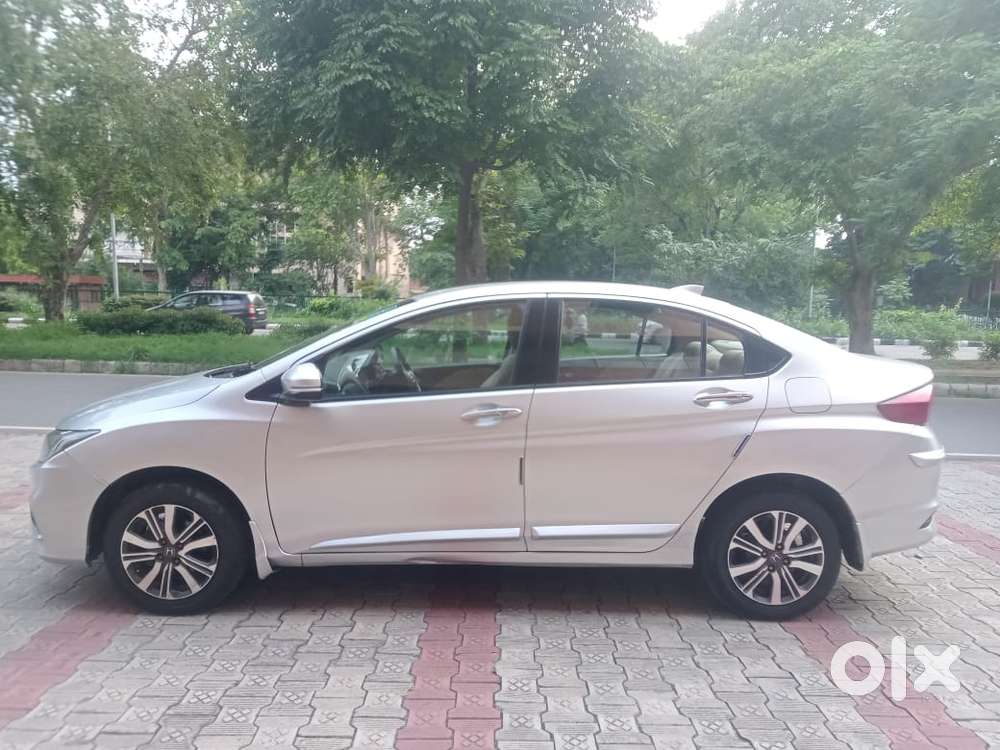 Honda City I-vtec V, 2018, Petrol