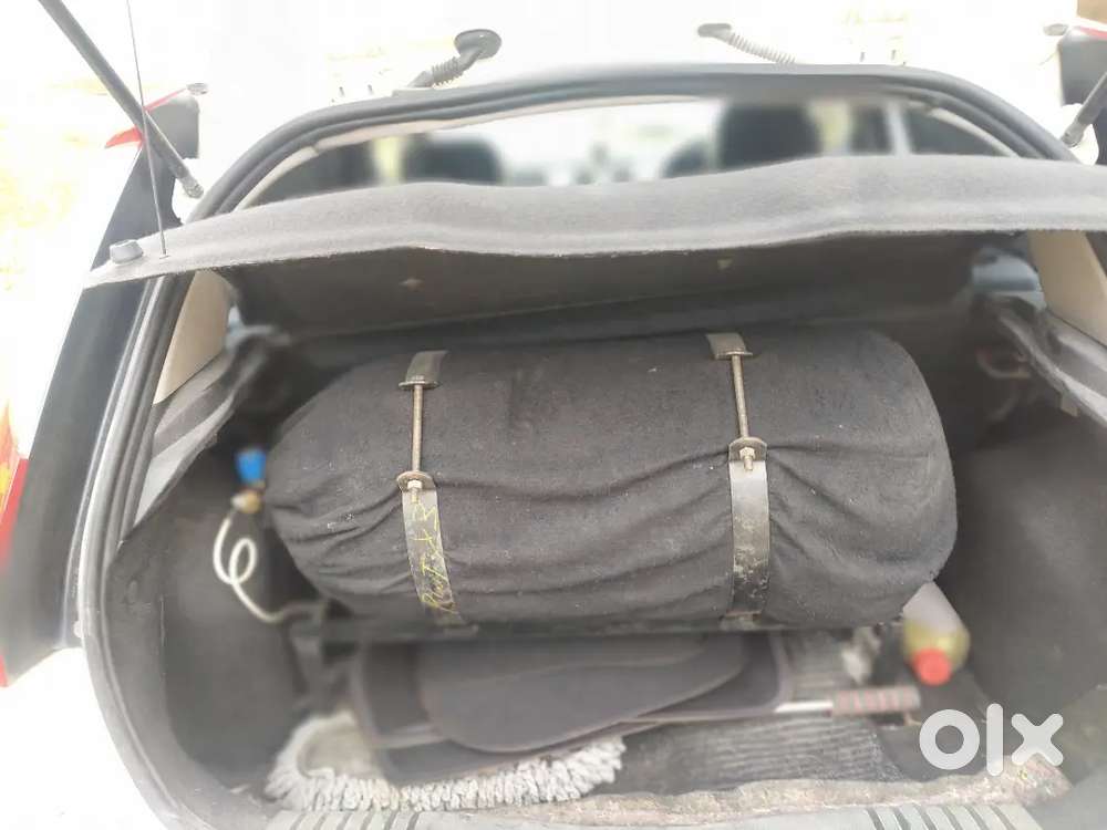 Ford Figo 1.2 Petrol Zxi 2012