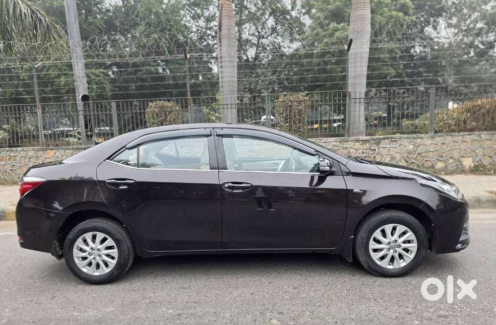 Toyota Corolla Altis 1.8 G Cvt, 2017, Petrol