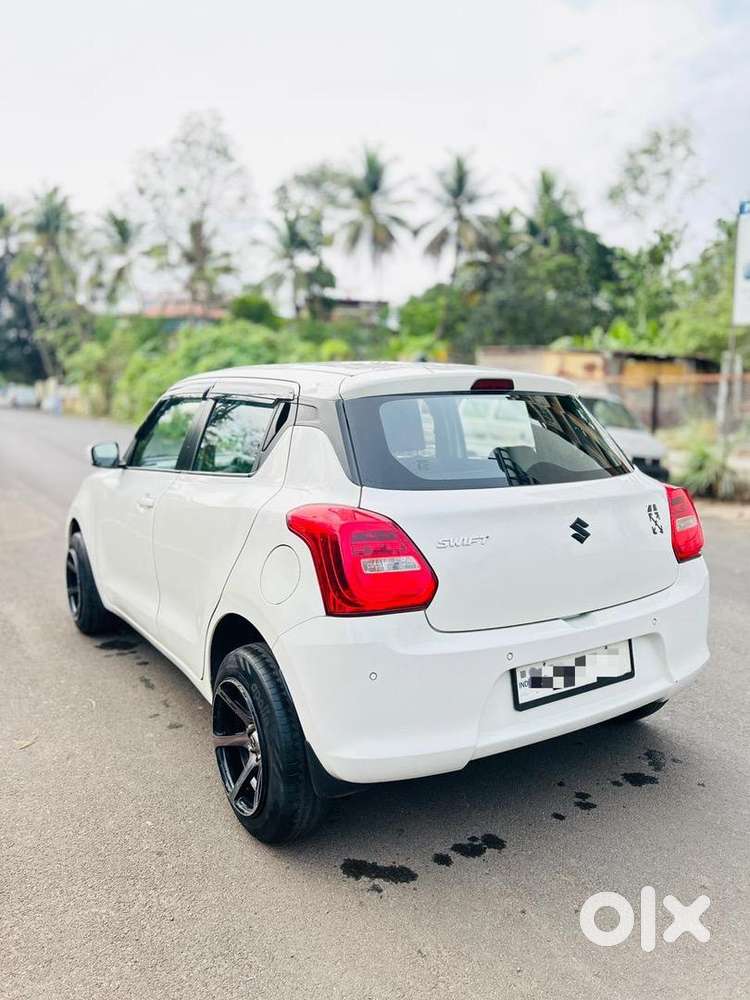 Maruti Suzuki Swift 2022 Petrol 30000 Km Driven