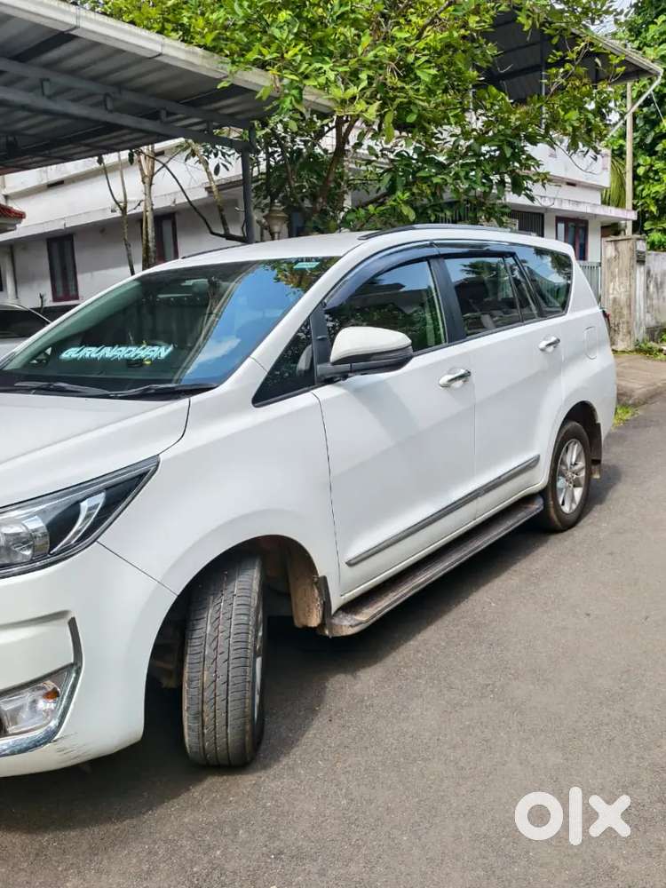 Toyota Innova Crysta Gx 2023