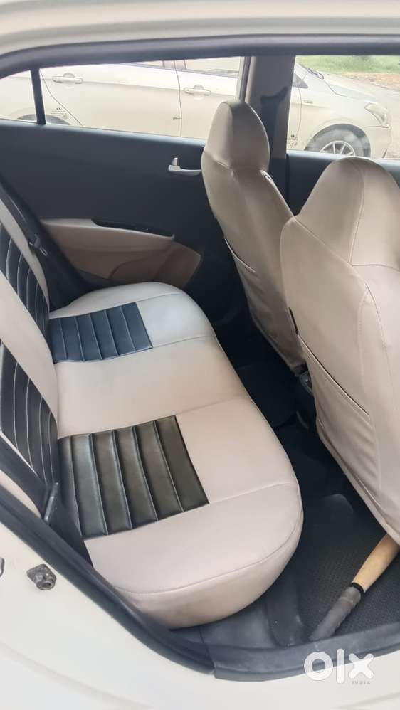 Hyundai Grand I10 2015 Model Very Less Driven Well Maintained Car
