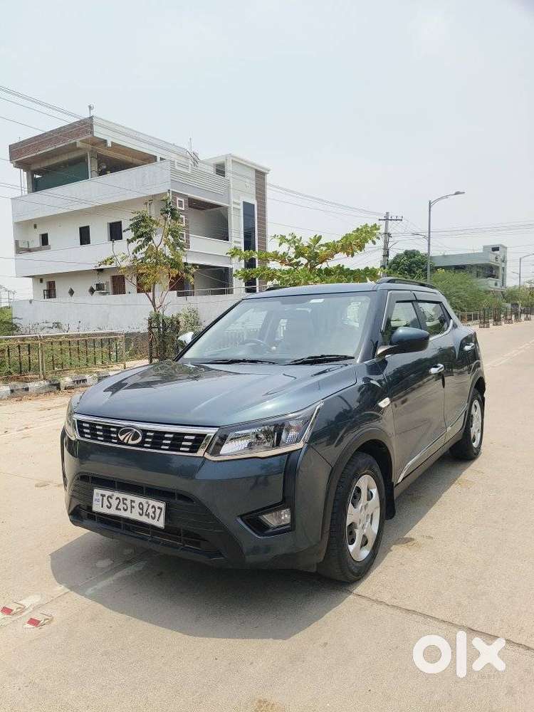 Mahindra Xuv300 W6, 2022, Petrol
