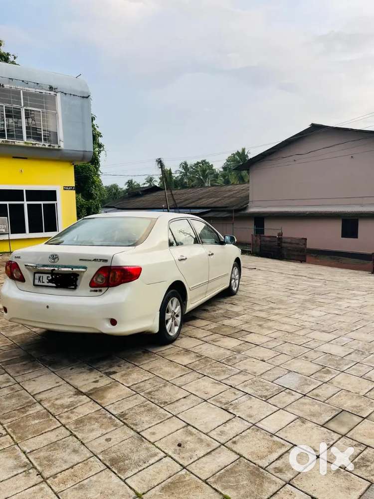 Toyota Corolla Altis 2011 Diesel 245556 Km Driven