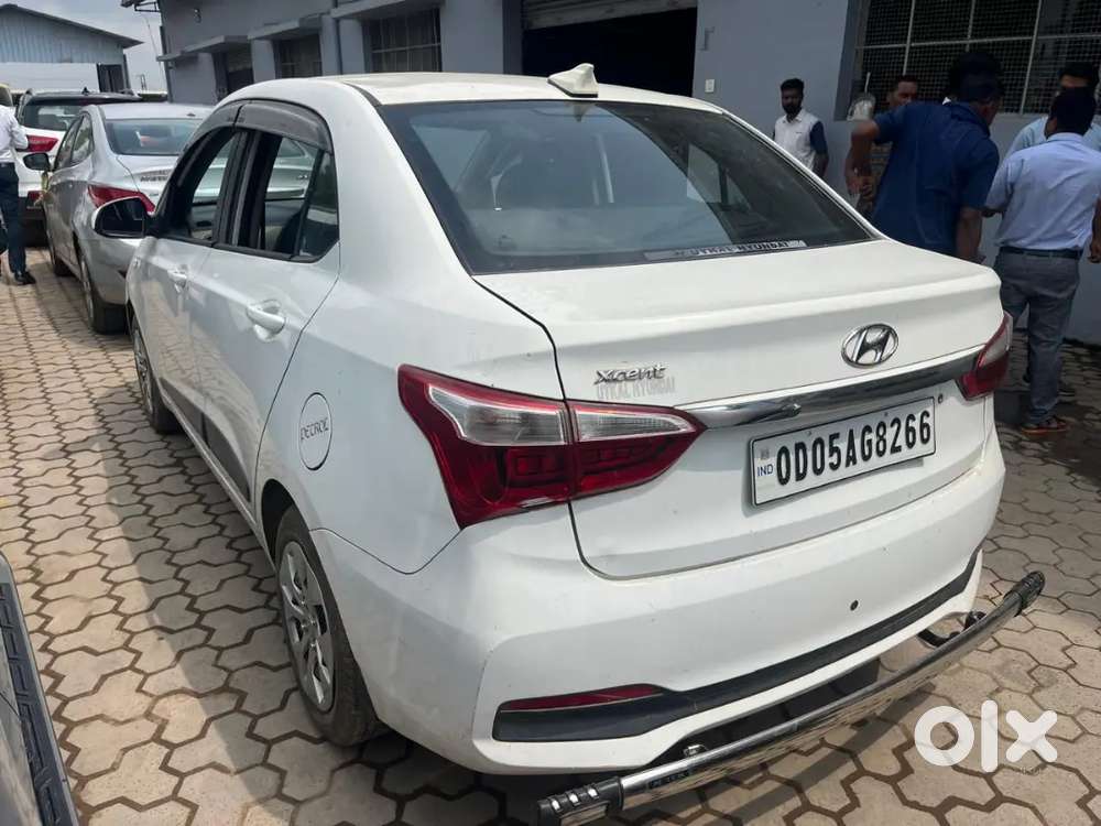 Good Condition  But Suitable Place Is Not To Stand The Car.