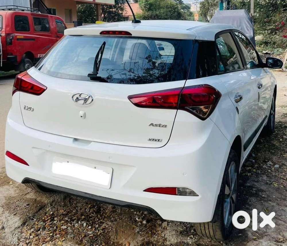 Hyundai I20 Asta O 1.2 Key Less Top Varient
