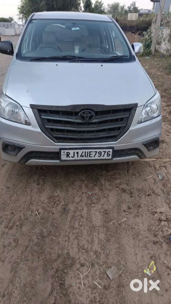 Toyota Innova 2013 Diesel 300000 Km Driven