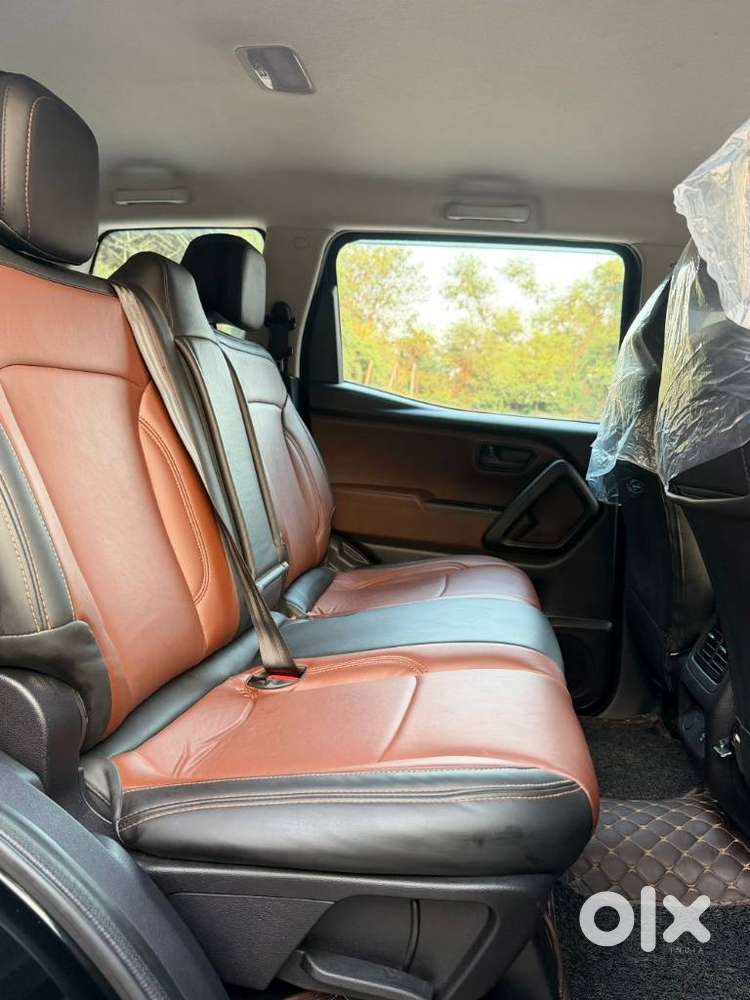 Mahindra Scorpio-n 2.0 Z2 Petrol Mt 7 Str, 2024, Petrol