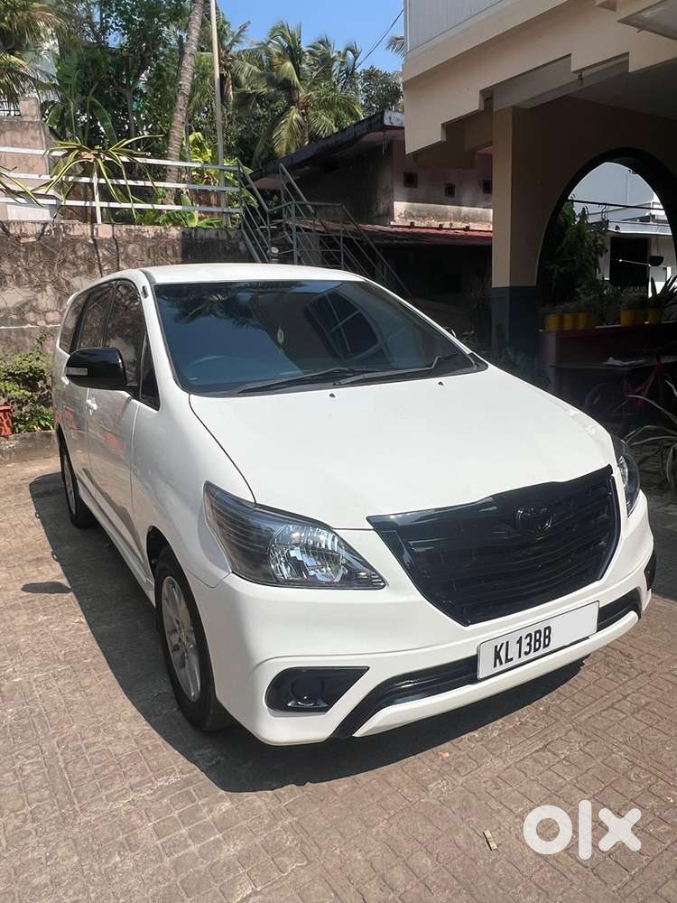 Toyota Innova 2015 Diesel 108000 Km Driven