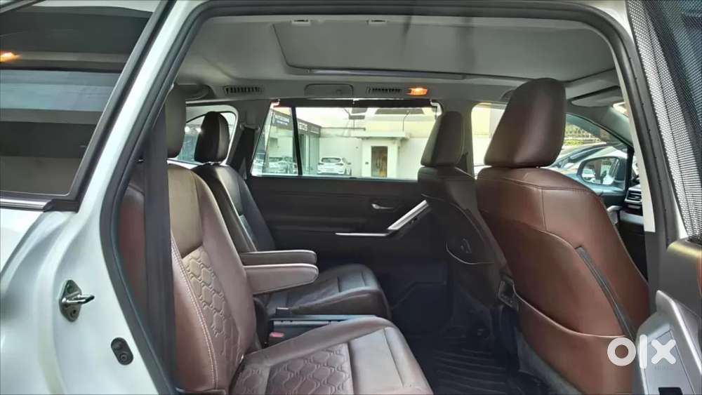 Toyota Innova Hycross 2.0 Zx (o) Hybrid 7 Str, 2024, Petrol