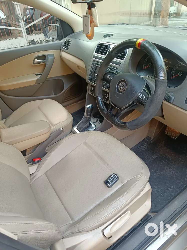 Volkswagen Vento 1.2 Highline Plus At 16 Alloy, 2015, Petrol