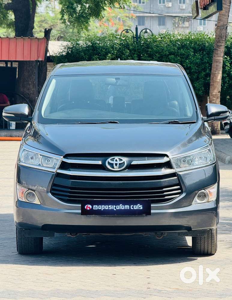 Toyota Innova Crysta [2016-2020] 2.4 Gx At 8 Str, 2017, Diesel