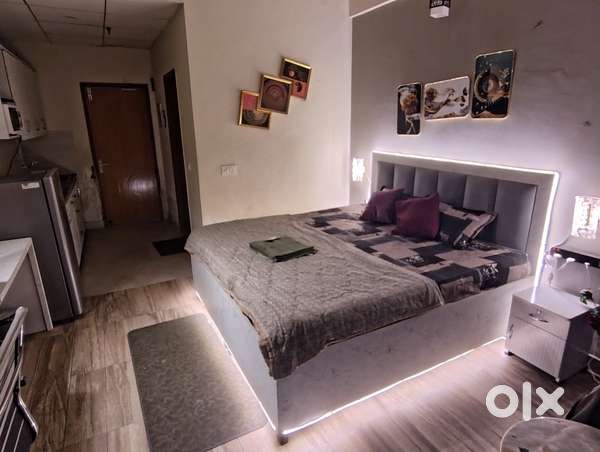 Gr noida rooms avlible