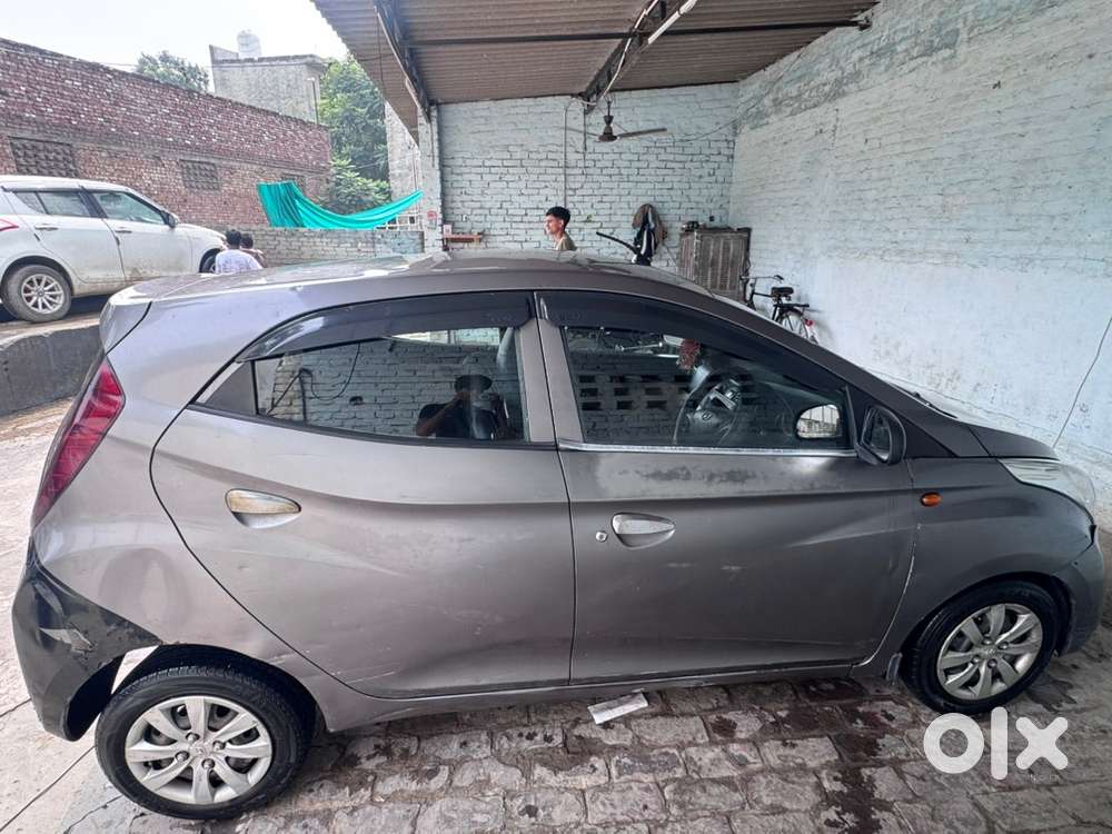Hyundai Eon Magna 2012