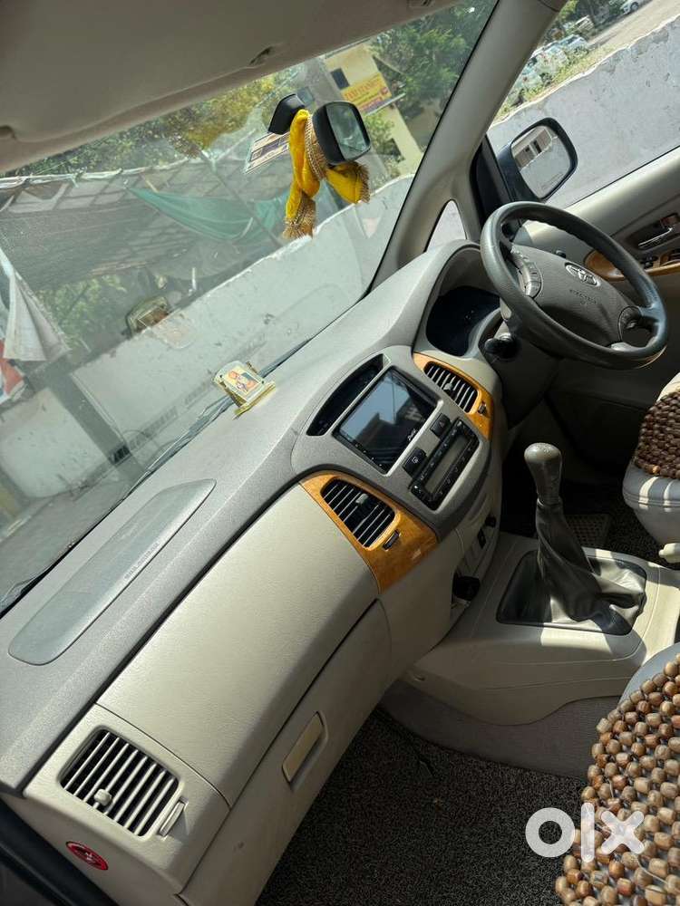 Toyota Innova 2011 Diesel 125783 Km Driven