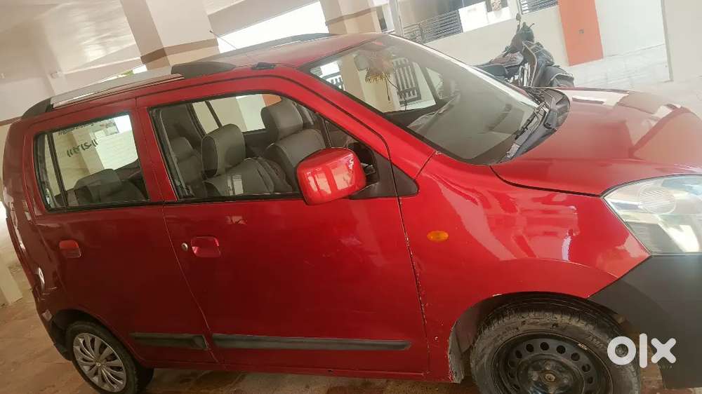 Wagonar Vxi Modle Eentrel Lock And Power Window And Power Steering