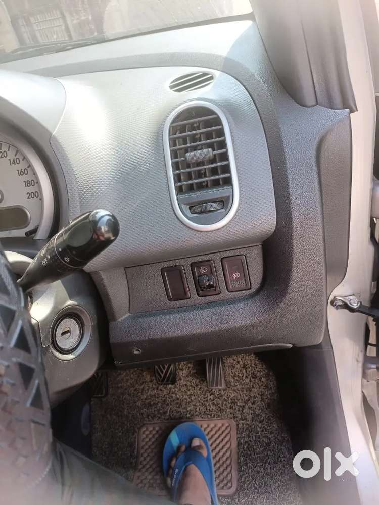 Maruti Suzuki Ritz 2011 Petrol 70000 Km Driven